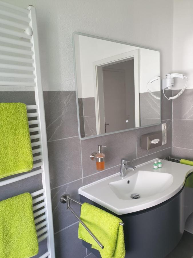 Ferienwohnung Leilas Lodge Лангелсхайм Екстериор снимка